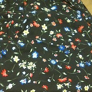 Size xlg black floral pants